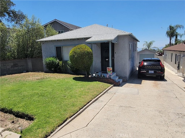 10563 Las Lunitas Ave, Tujunga, CA 91042 - bungalow-style home with stucco siding and driveway