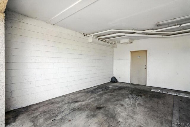 5252 Orange Ave Unit 326, San Diego, CA 92115 - view of garage