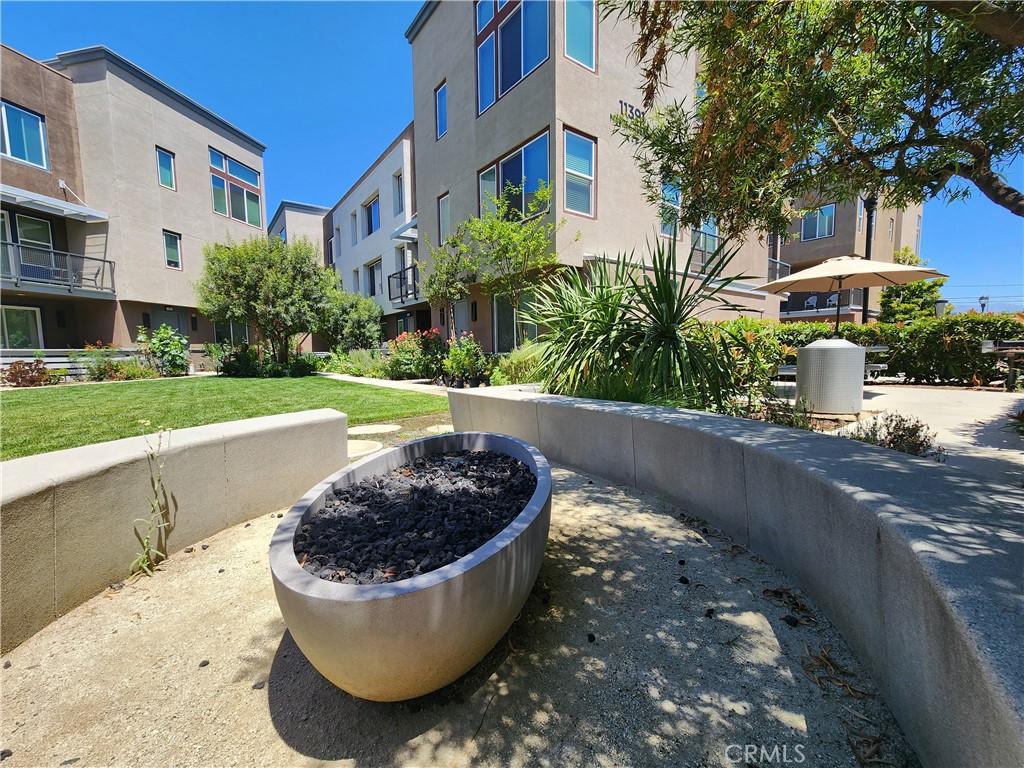 11391 Meeker Ave Unit D, El Monte, CA 91732 - view of property's community
