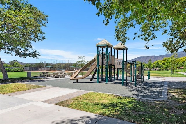 7 Via Olorosa, Rancho Santa Margarita, CA 92688 - communal playground with a mountain view and a lawn
