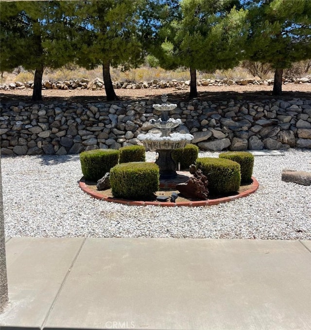 325 Canyon Rd, Pinon Hills, CA 92372 - photo 32