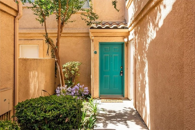 18818 Vista Del Canon Unit G, Newhall, CA 91321 - entrance to property with stucco siding