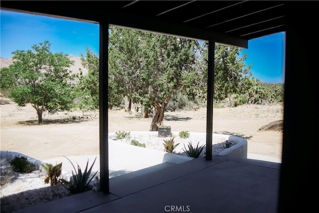 54889 Navajo Trl, Yucca Valley, CA 92284 - view of patio / terrace