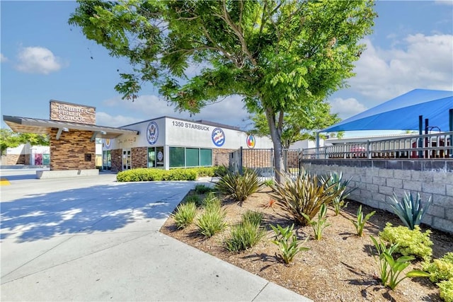 2142 Root St, Fullerton, CA 92833 - view of community sign