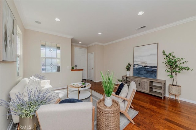 2142 Root St, Fullerton, CA 92833 - living room featuring wood finished floors, recessed lighting, and crown molding