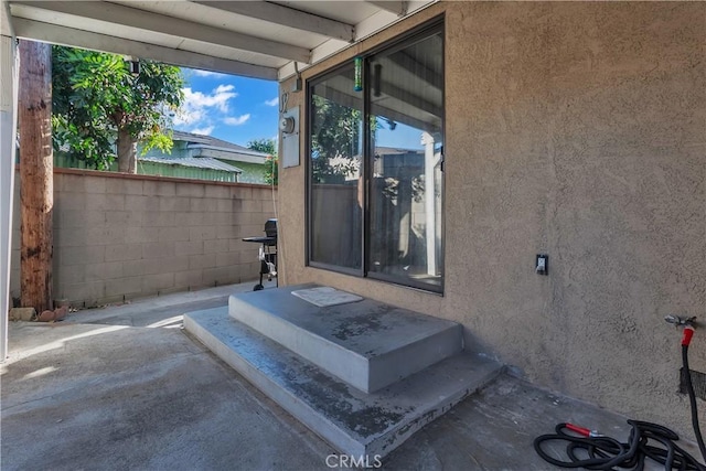 7708 Birchleaf Ave, Pico Rivera, CA 90660 - view of exterior entry featuring stucco siding