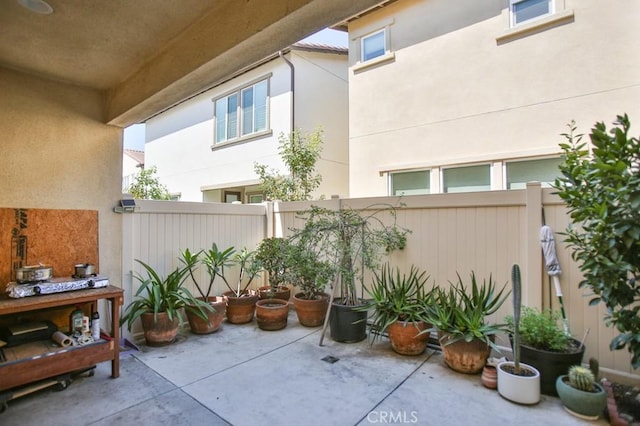 233 47th St, Long Beach, CA 90805 - view of patio