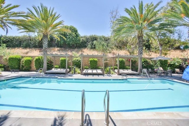 233 47th St, Long Beach, CA 90805 - view of community pool