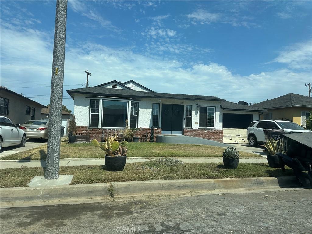 900 N Evers Ave, Compton, CA 90220 - photo 2