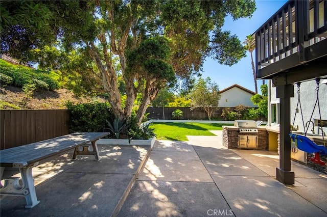 1205 Cerca, San Clemente, CA 92673 - fenced backyard with a patio and area for grilling