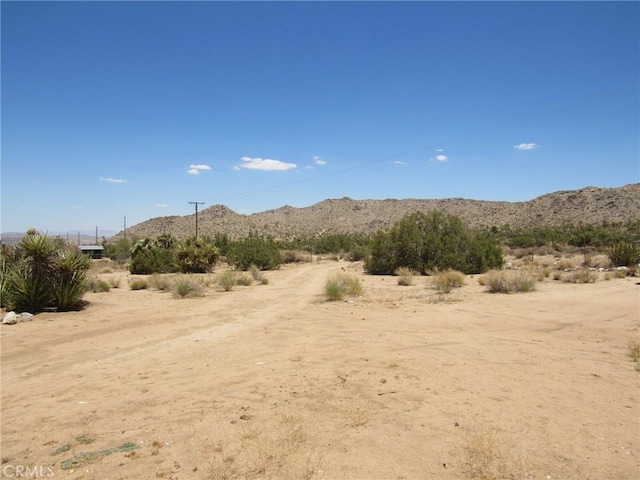 8626 La Contenta Rd, Yucca Valley, CA 92284 - view of mountain backdrop with rural landscape