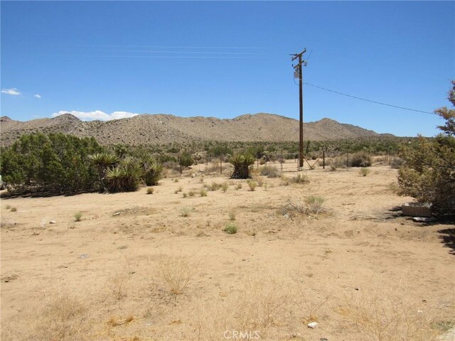 8626 La Contenta Rd, Yucca Valley, CA 92284 - view of mountain backdrop featuring rural landscape