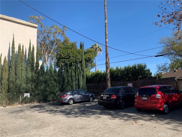 5236 Kester Ave Unit 6, Sherman Oaks, CA 91411 - view of uncovered parking lot