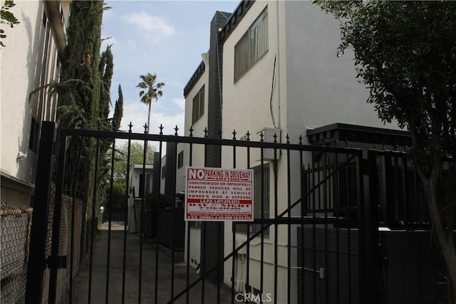 5236 Kester Ave Unit 6, Sherman Oaks, CA 91411 - view of gate
