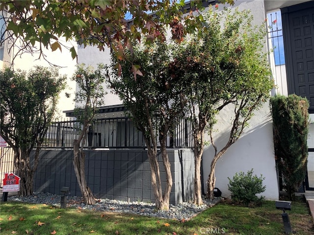 5236 Kester Ave Unit 6, Sherman Oaks, CA 91411 - view of gate