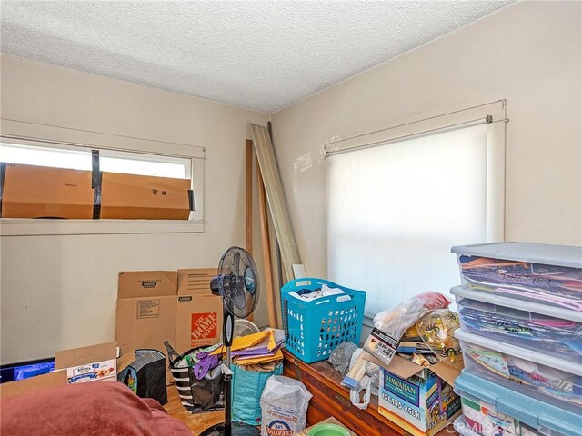 515 N Shelton St, Burbank, CA 91506 - bedroom featuring a textured ceiling