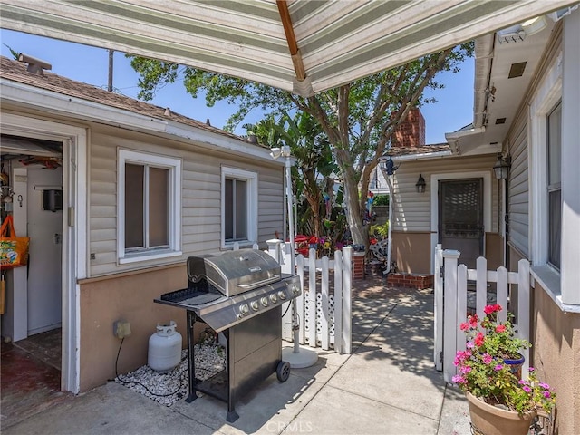 515 N Shelton St, Burbank, CA 91506 - view of patio / terrace with area for grilling