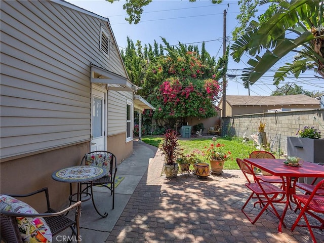 515 N Shelton St, Burbank, CA 91506 - fenced backyard featuring a patio area and outdoor dining space