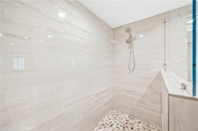 29282 Rue Cerise Unit 7, Laguna Niguel, CA 92677 - bathroom featuring a tile shower