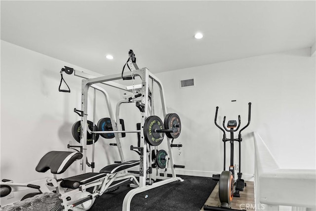 456 E San Jose Ave Unit C, Burbank, CA 91501 - workout area featuring recessed lighting
