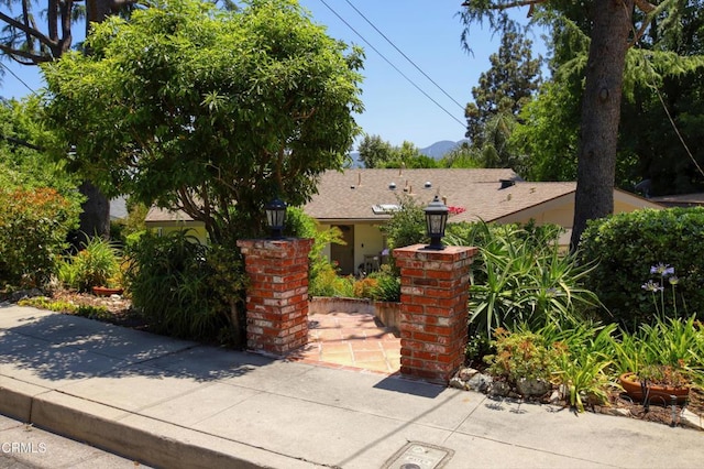3628 El Caminito Ln, Crescenta, CA 91214 - view of front of house featuring roof with shingles