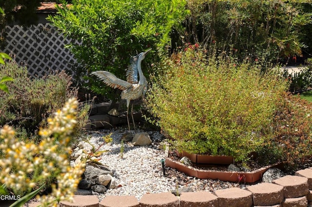 3628 El Caminito Ln, Crescenta, CA 91214 - view of yard with a garden