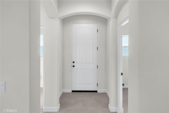 7432 Desert Sky Dr, Yucca Valley, CA 92284 - foyer entrance featuring arched walkways and light tile patterned flooring