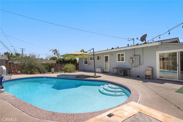 13708 El Espejo Rd, La Mirada, CA 90638 - view of pool featuring a patio area and a fenced backyard