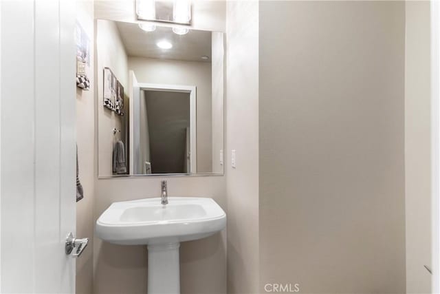 2651 W Lincoln Ave Unit 41, Anaheim, CA 92801 - view of bathroom