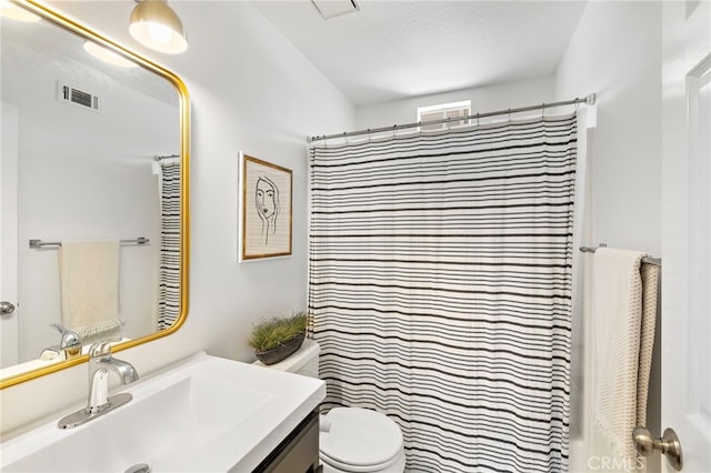 42 Beech Dr, Aliso Viejo, CA 92656 - full bath featuring vanity, a shower with shower curtain, and a textured ceiling