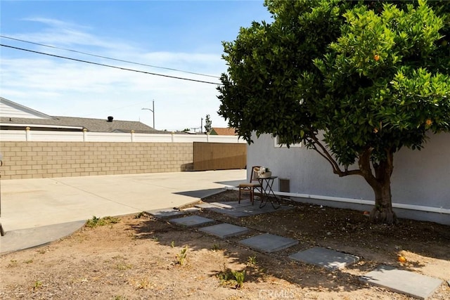 15952 Norcrest Dr, Whittier, CA 90604 - photo 11