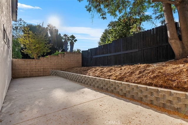 6032 Sun Knoll Cir, Yorba Linda, CA 92886 - fenced backyard featuring a patio