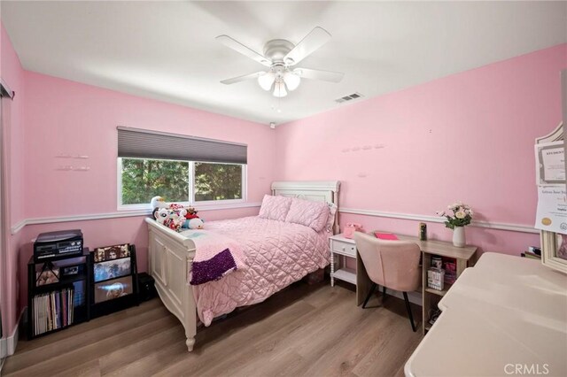 3532 Mesquite Dr, Calabasas, CA 91302 - bedroom featuring wood finished floors and ceiling fan