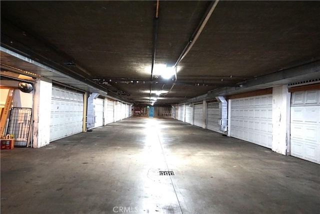 18347 Saticoy St Unit 33, Reseda, CA 91335 - view of garage