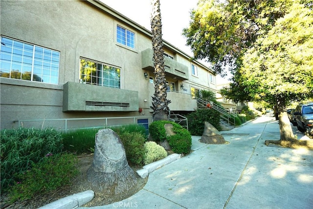 18347 Saticoy St Unit 33, Reseda, CA 91335 - view of building exterior
