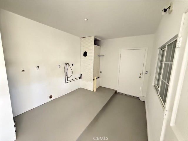 11737 Lois Ct, Granada Hills, CA 91344 - view of laundry room
