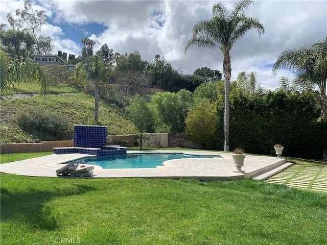 11737 Lois Ct, Granada Hills, CA 91344 - view of pool with a jacuzzi and a patio