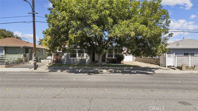 2184 S Towne Ave, Pomona, CA 91766 - view of obstructed view of property
