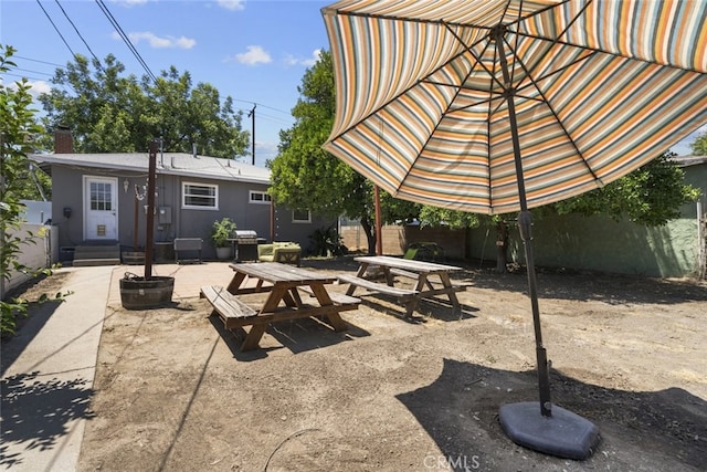 2184 S Towne Ave, Pomona, CA 91766 - view of patio with outdoor dining area and grilling area