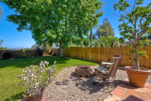 635 Boysenberry Way, Oceanside, CA 92057 - fenced backyard with a fire pit