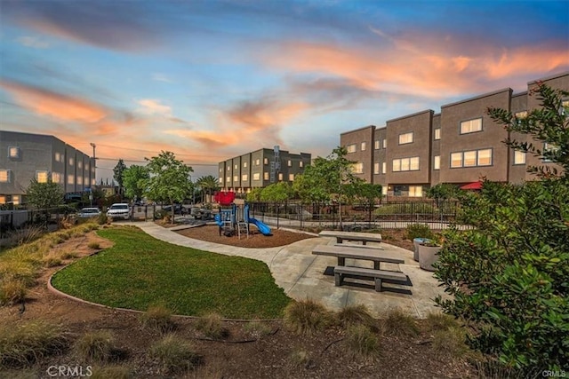 12801 N Watt Ln Unit A, Sylmar, CA 91342 - view of community