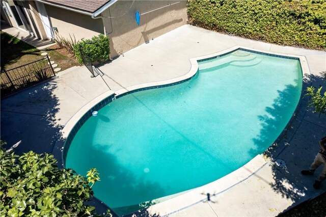 10345 Encino Ave, Granada Hills, CA 91344 - view of swimming pool featuring a patio area