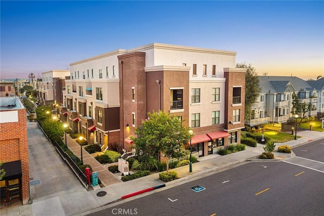505 Falling Leaf, Monrovia, CA 91016 - property at dusk with a residential view