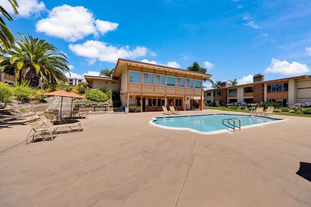 6820 Hyde Park Dr Unit A, San Diego, CA 92119 - community pool featuring a patio area