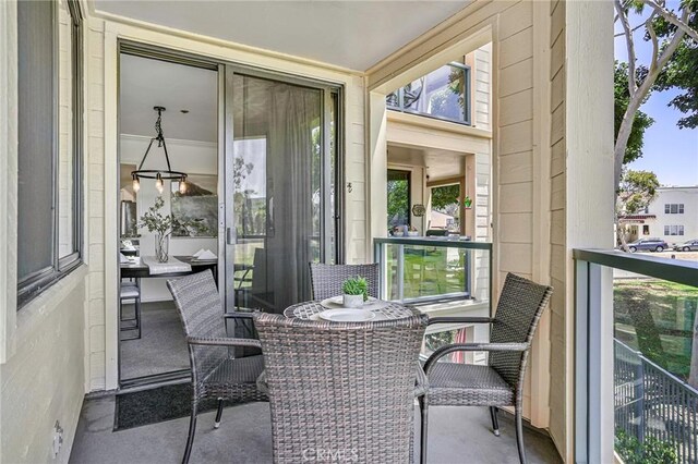 120 The Unit 210, Redondo Beach, CA 90277 - view of sunroom / solarium