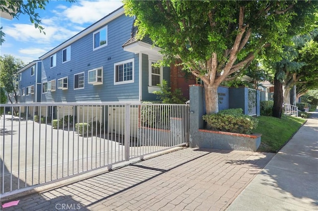 259 N Holliston Ave Unit 1, Pasadena, CA 91106 - view of front of home