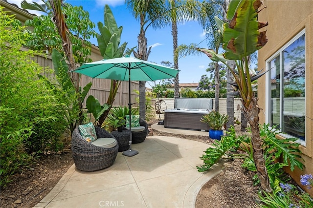 982 Camino Del Arroyo Dr Unit 49, San Marcos, CA 92078 - fenced backyard featuring a hot tub and a patio