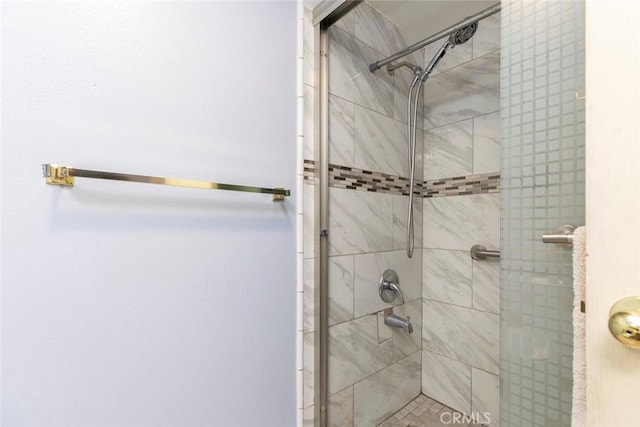 116 W Maple St Unit 25, Glendale, CA 91204 - full bathroom with a shower stall