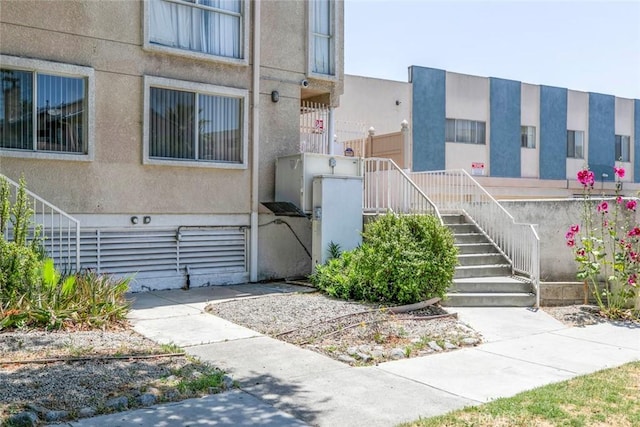 116 W Maple St Unit 25, Glendale, CA 91204 - view of property with stairway