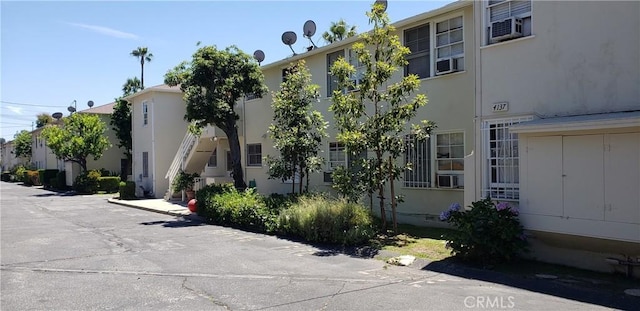 4131 Perlita Ave Unit B, Los Angeles, CA 90039 - view of property with cooling unit